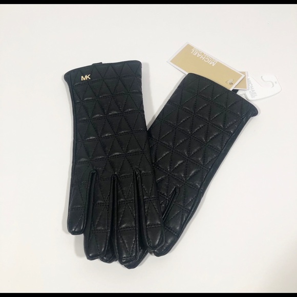 NWT Michael Kors Tech Gloves - Picture 2 of 4